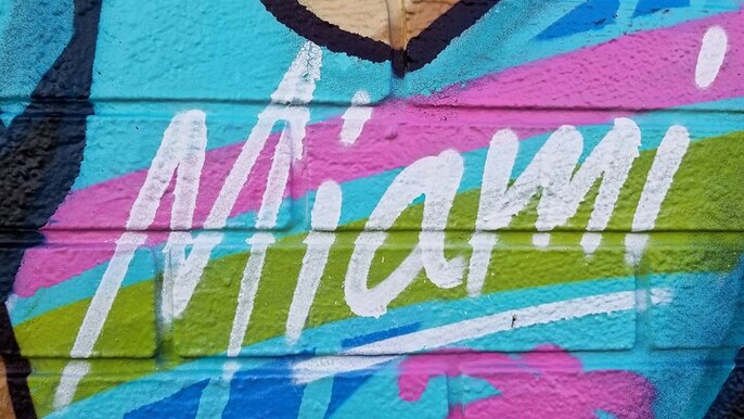Wynwood Neighborhood Art Walk Self-Guided Tour of Murals
