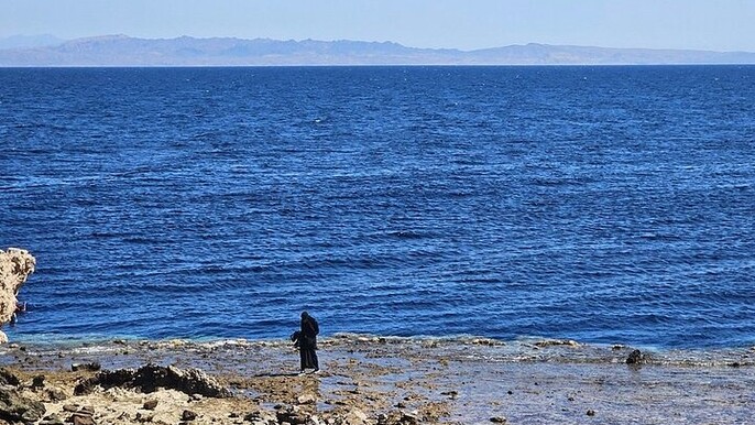 3 Pools, Colored Canyon, Dahab by Bus & Camel :Sharm El Sheikh