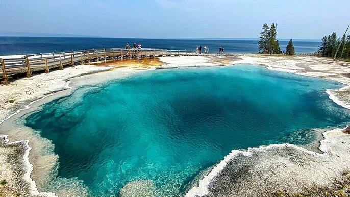 Yellowstone Grand Loop Ultimate Self-Guided Driving Tour