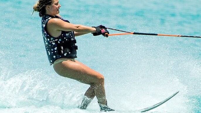 Red Sea Water Ski Ride with Private Pickup and Drop-off/ Hurghada