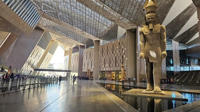 Giza Pyramids & Egyptian Museum Tour