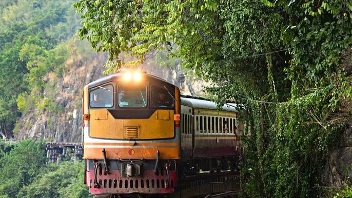 Kanchanaburi Highlights Day Tour with Lunch from Bangkok