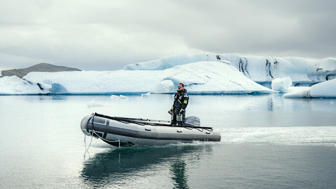Jökulsárlón Zodiac Boat & Glacier Hike
