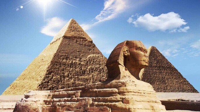 Discover Giza Pyramids and The Egyptian Museum with Guide