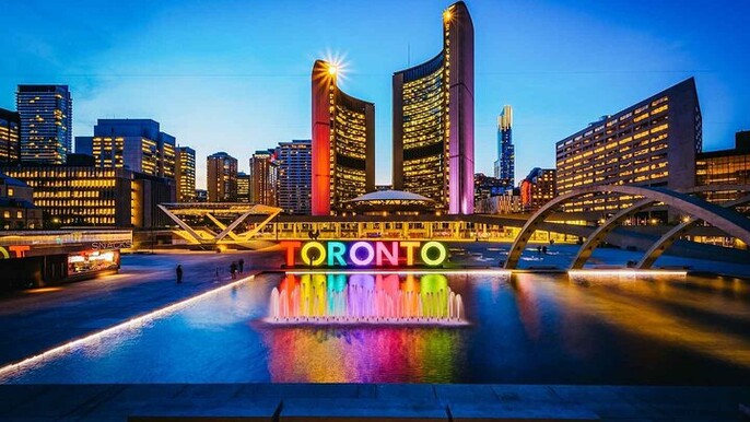 10 Hours Private City Tour in Toronto - Chartered Tour