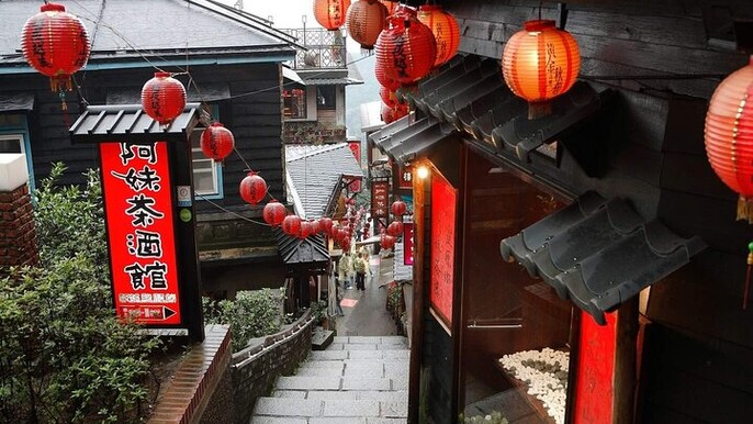 Yehliu Jiufen Shifen Yingyang Sea 13 Levels and Golden Waterfalls