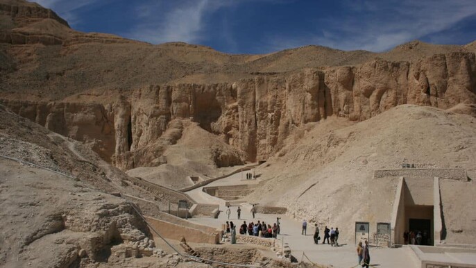 Explore Luxor Full Day Tour of the Valley of Kings and Queens