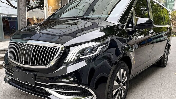 Helsinki Airport HEL Private Arrival Transfer to Helsinki City