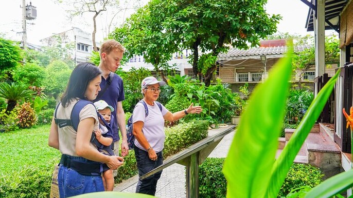 Bangrak Market Street-Food Tour in Bangkok