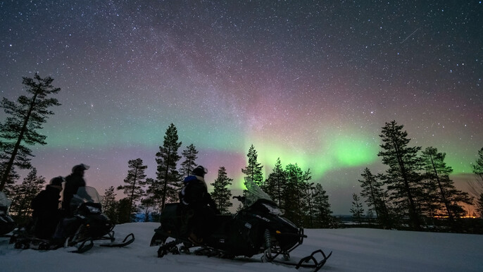 Northern Lights Electric Snowmobile Safari in Pyhä Lapland