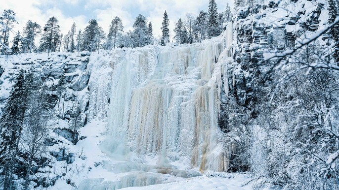 Korouoma Frozen Waterfalls – photography expedition