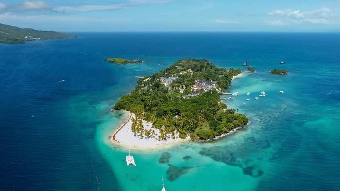 Catalina Island Catamaran Tour from Punta Cana