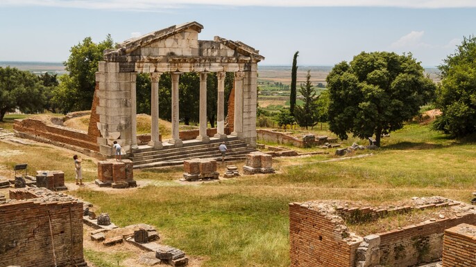 Day tour: Visit Apollonia and Ardenica Monastery