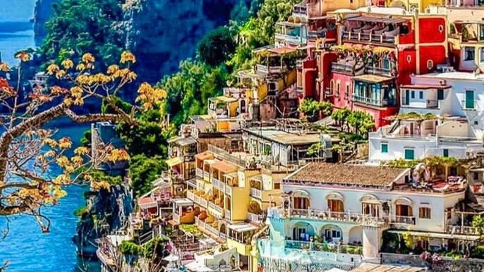 Pompei & Amalfi Drive Tour from Naples