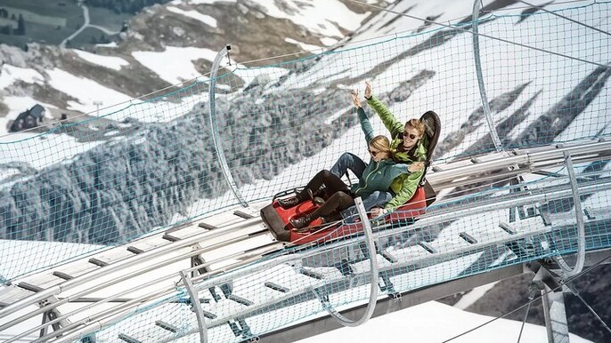 Guba, Candy Cane Mountains & Shahdag Resort Tour From Baku