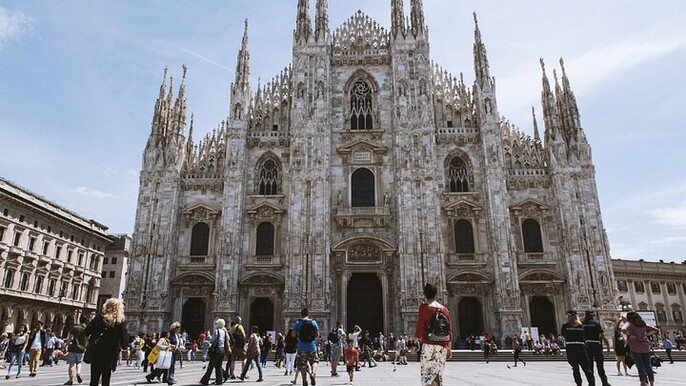 Private Transfer from Milan Airports and Hotels to Florence