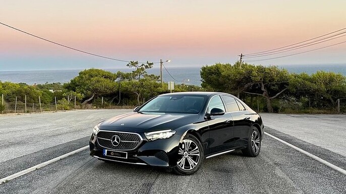 Exclusive 8-Hour Customizable Luxury Chauffeur Service