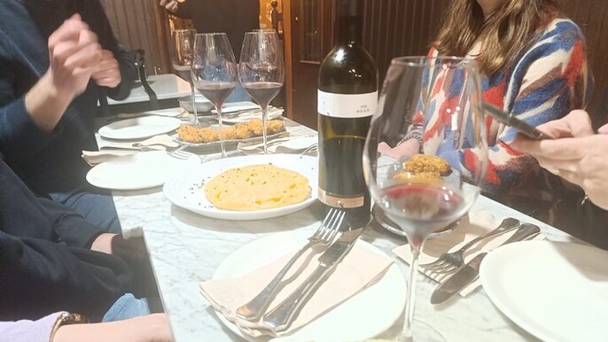 Madrid City Wine Tour and Pairing