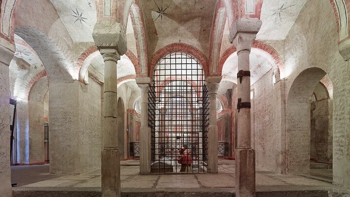 Combo Pinacoteca Ambrosiana and San Sepolcro Crypt Entry Ticket