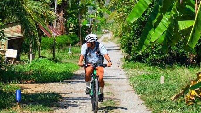 Half Day Kanchanaburi Bike Tour with History and Local Life