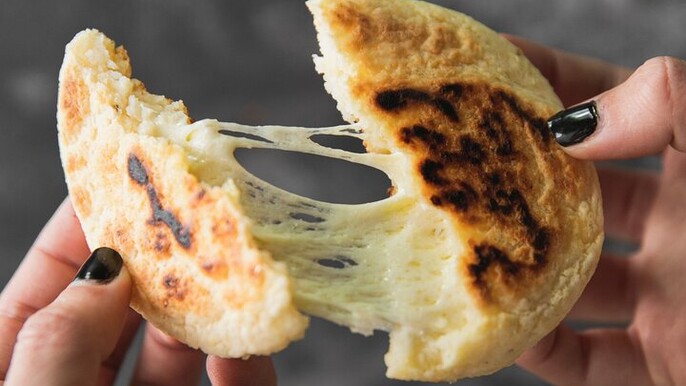 STREET FOOD TASTING & FULL CITY TOUR with A LICENSED PRO GUIDE