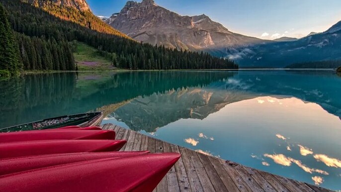 Private Emerald Lake & Takakkaw Falls Tour