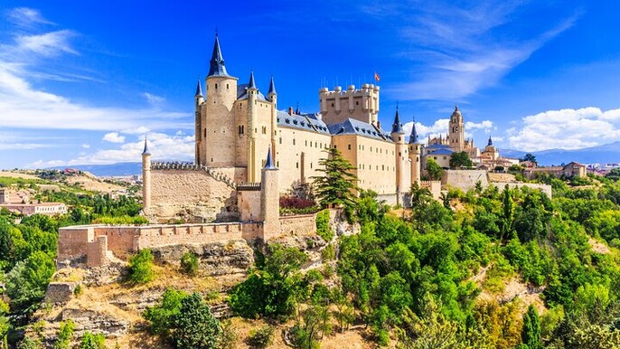 Combo Segovia Alcazar Castle and Tower of Juan II Entry Ticket