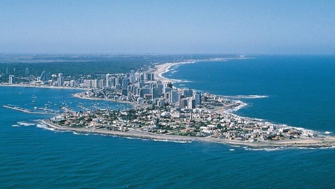 Regular Tour to Punta del Este (starting from Montevideo)