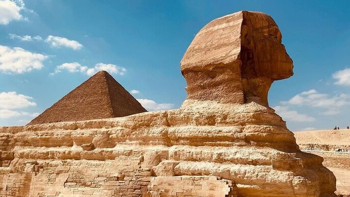 Tour to Pyramids and The Egyptian Museum