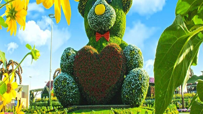 Dubai Miracle Garden – Dubai’s Spectacular Floral Wonderland
