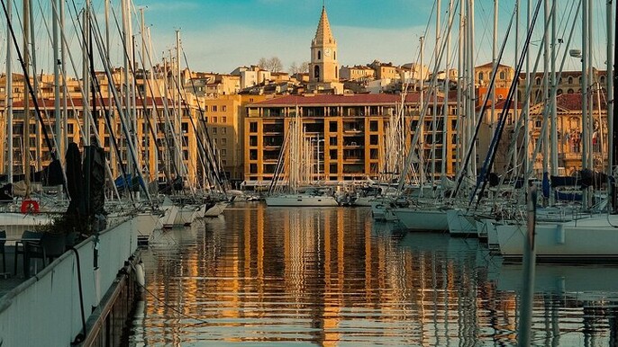 Self Guided Historic Marseilles Walk from Cathedral to Coast