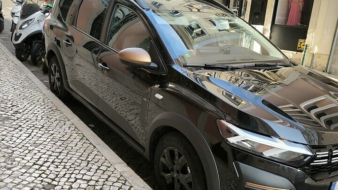 Private transfer Lisbon airport to Lisbon