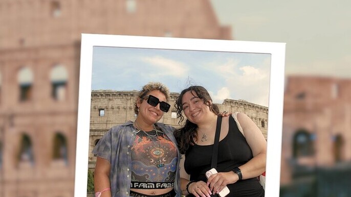 Rome: Colosseum Exterior Walk with Souvenir Video &Optional Entry