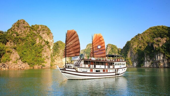 2-Day Off the Beaten Path Bai Tu Long Bay on Garden Bay Cruises