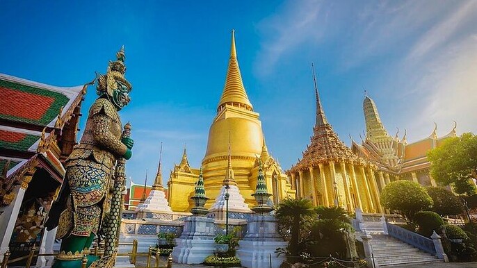 Royal Grand Palace Emerald Buddha and Reclining Buddha Group Tour - TH