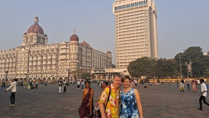 Grand Architecture & Goa Beach Tour from Mumbai