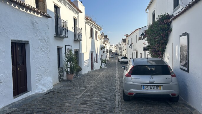 From Évora or Montemor: Visit to Monsaraz + Family Pottery in S. Pedro do Corval