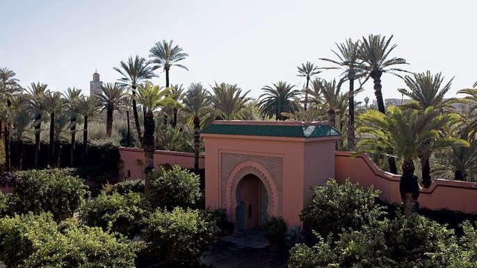 Marrakech City Tour with Majorelle Garden, Menara & Caleche Ride