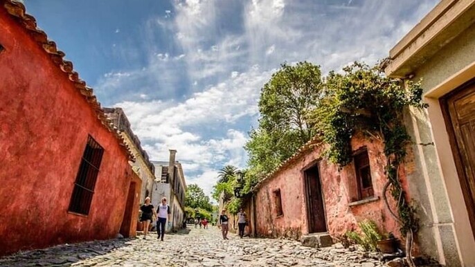 Day Trip to Colonia del Sacramento from Buenos Aires