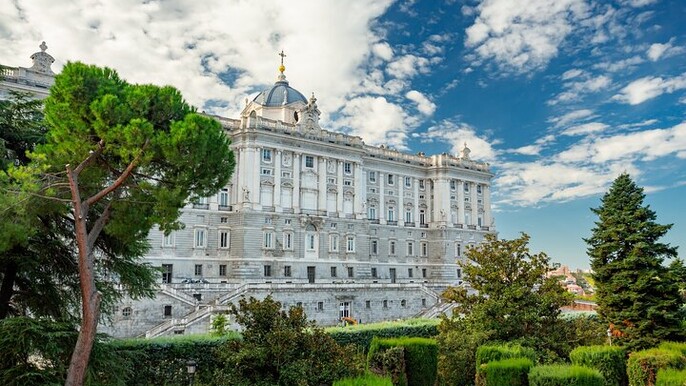 Combo Royal Palace Of Madrid Plus Royal Collections Gallery