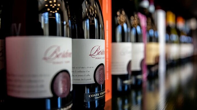 Wine Tasting and Winery Tour of Oltrepò Pavese Tradition