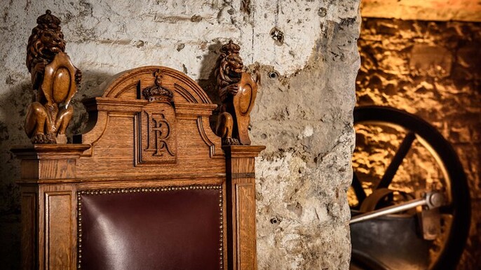 A Wee Dram: explore an underground vault in Edinburgh with drinks