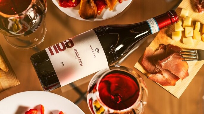 Explore and Savor a Dynamic Wine Tasting at Cantina Moscone