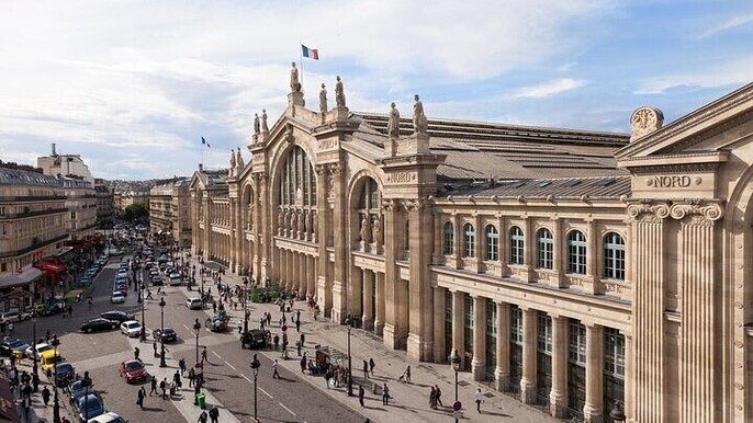One Way Transfer from Railways Station to Hotel in Paris