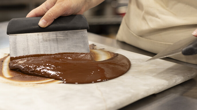 Chocolate Tempering - Chocolate Masterclass