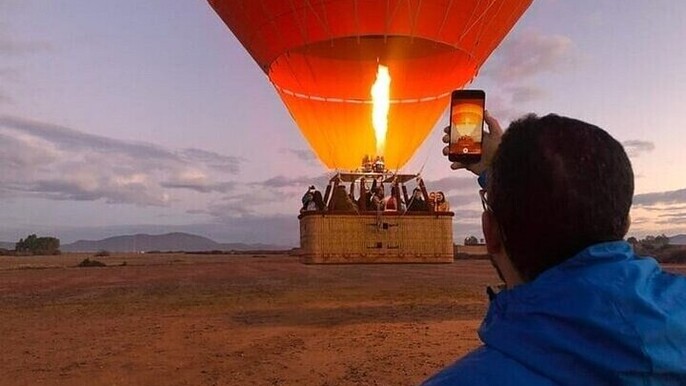Enjoy Hot Air Balloon Fly & Berber Breakfast - Marrakesh