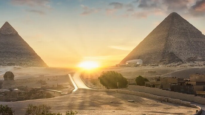 Private Tour to Pyramids ,Sphinx & Egyptian Museum from Hurghada