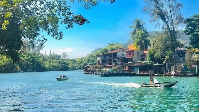 Rio's Little Venice: Exploring Ilha da Gigoia