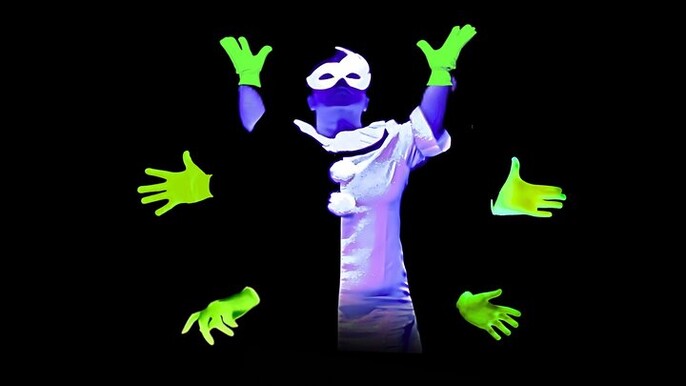 Underground Black Light Theatre Interactive Show in Prague: Images of love