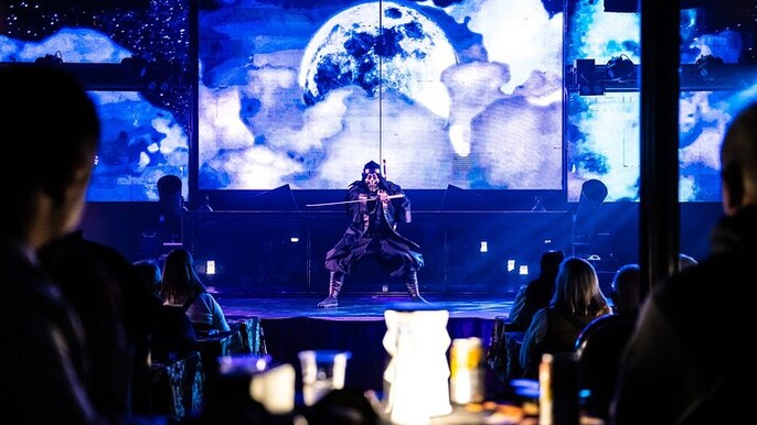 Modern Ninja and Kabuki Show with Bar Hopping in Shinjuku